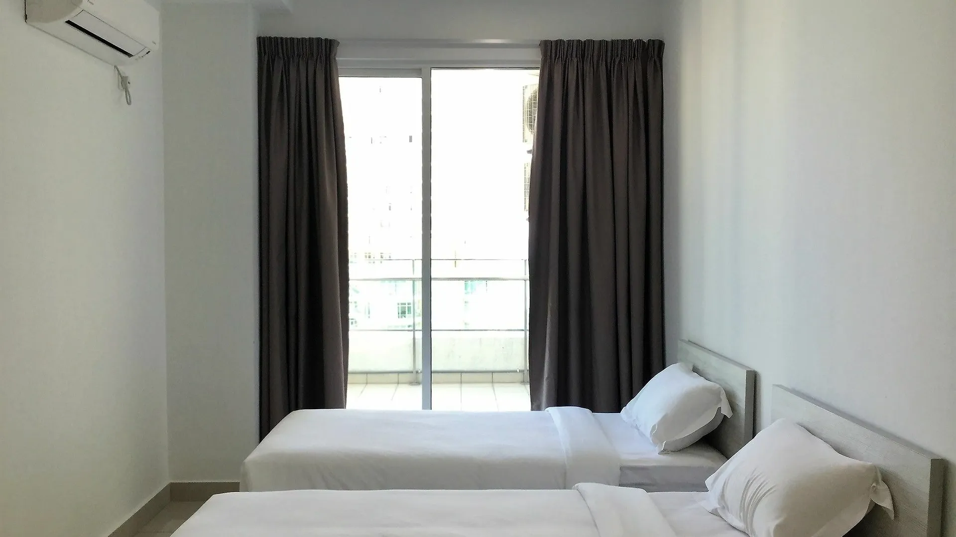 Apartahotel Vouk Suites At Mansion One George Town